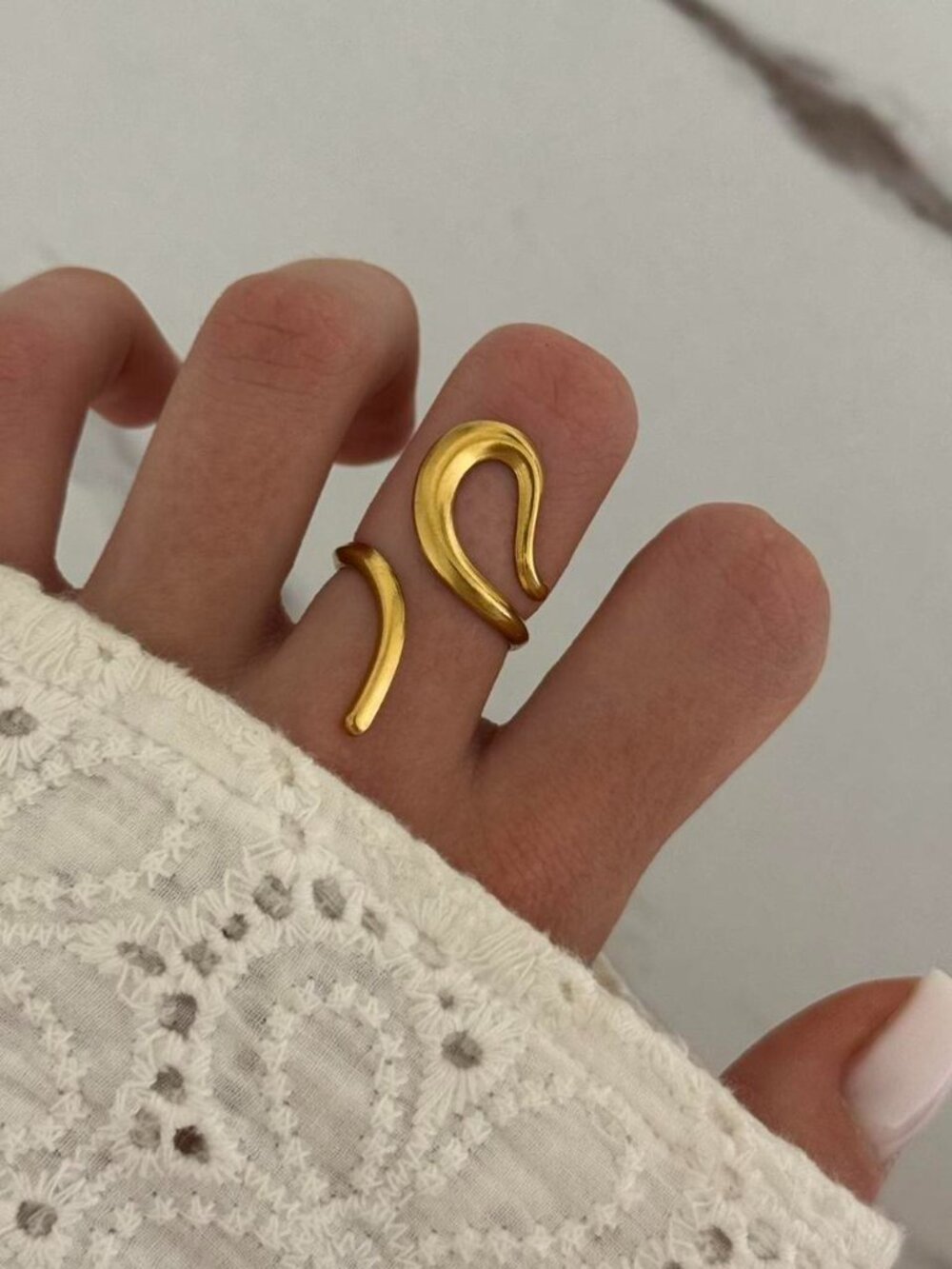 Sku0404 Retro‎ Gold Women Minimalist Adjustable Ring Stainless steel + gift bag